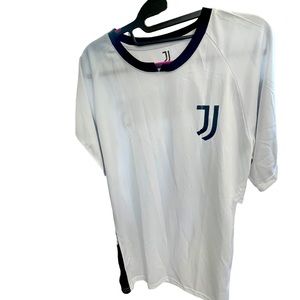 NWT Men’s Juventus Jersey XL